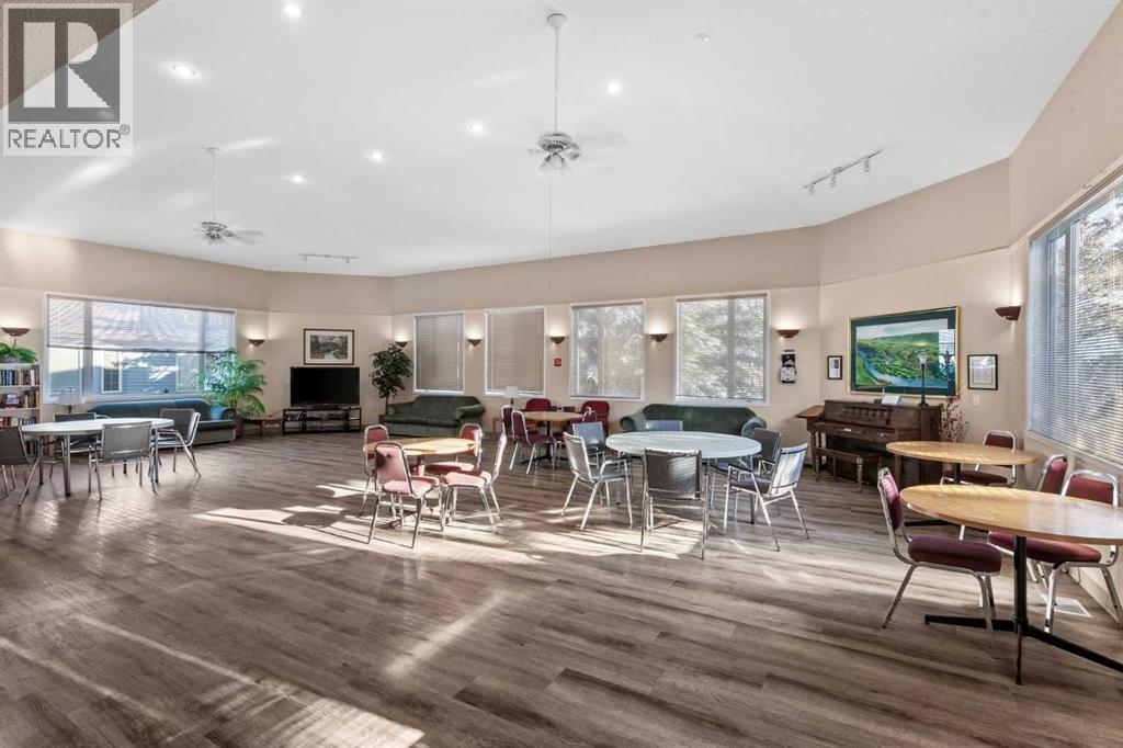 216 Valley Ridge Heights NW - 40