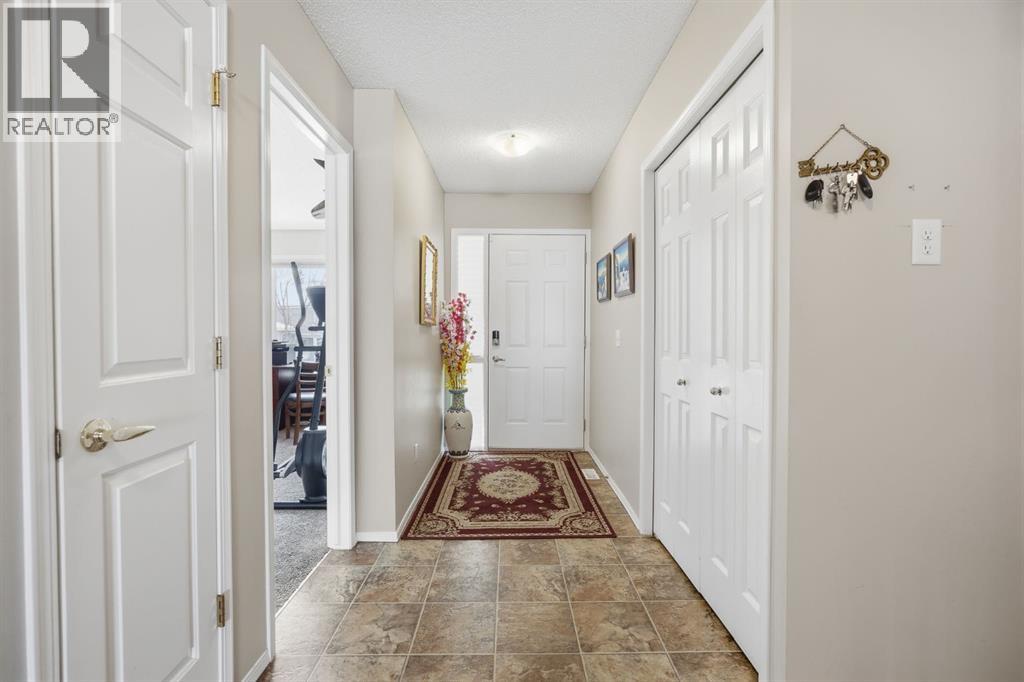 216 Valley Ridge Heights NW - 2