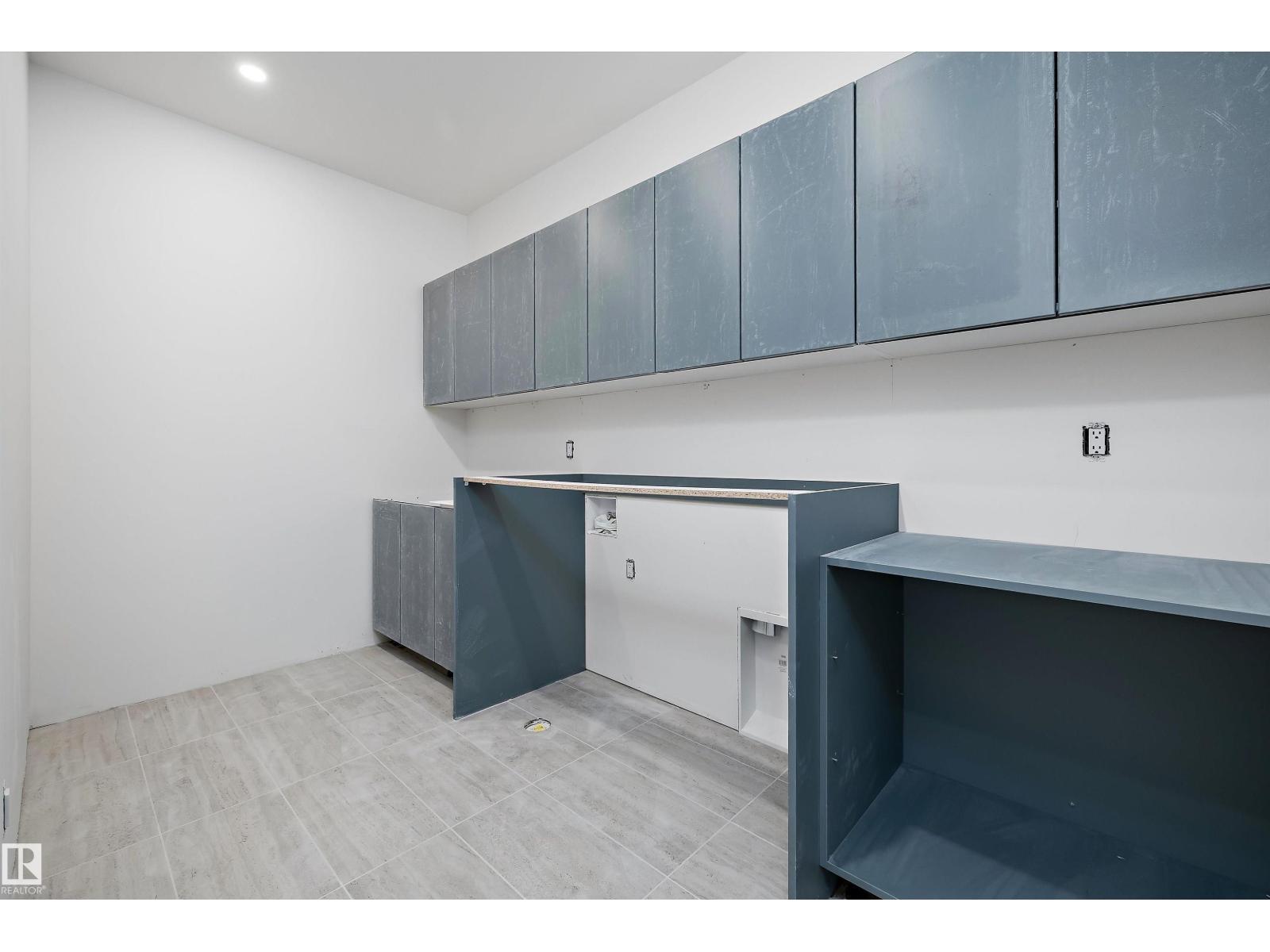 10223 130 ST NW - 45