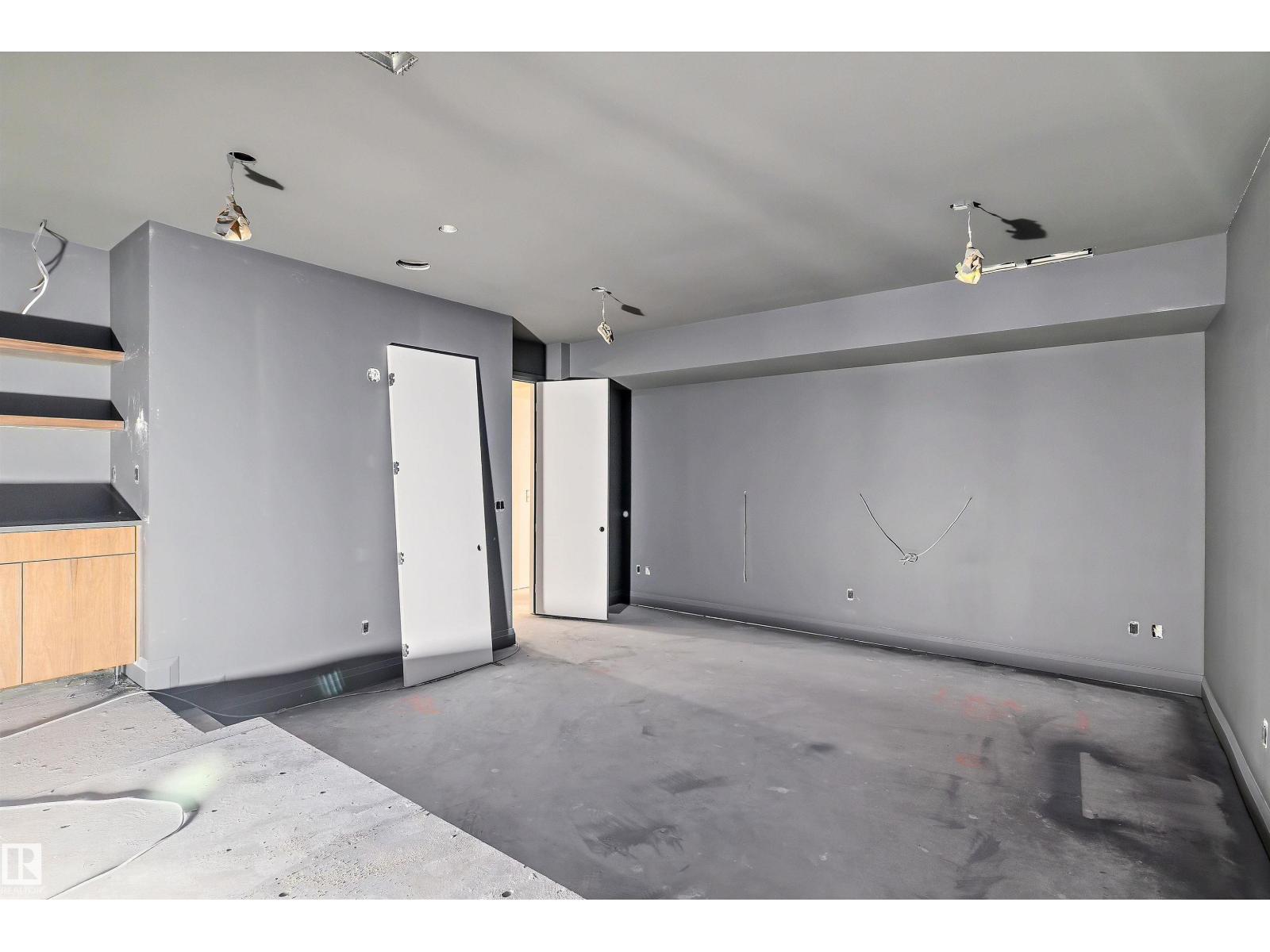 10223 130 ST NW - 70