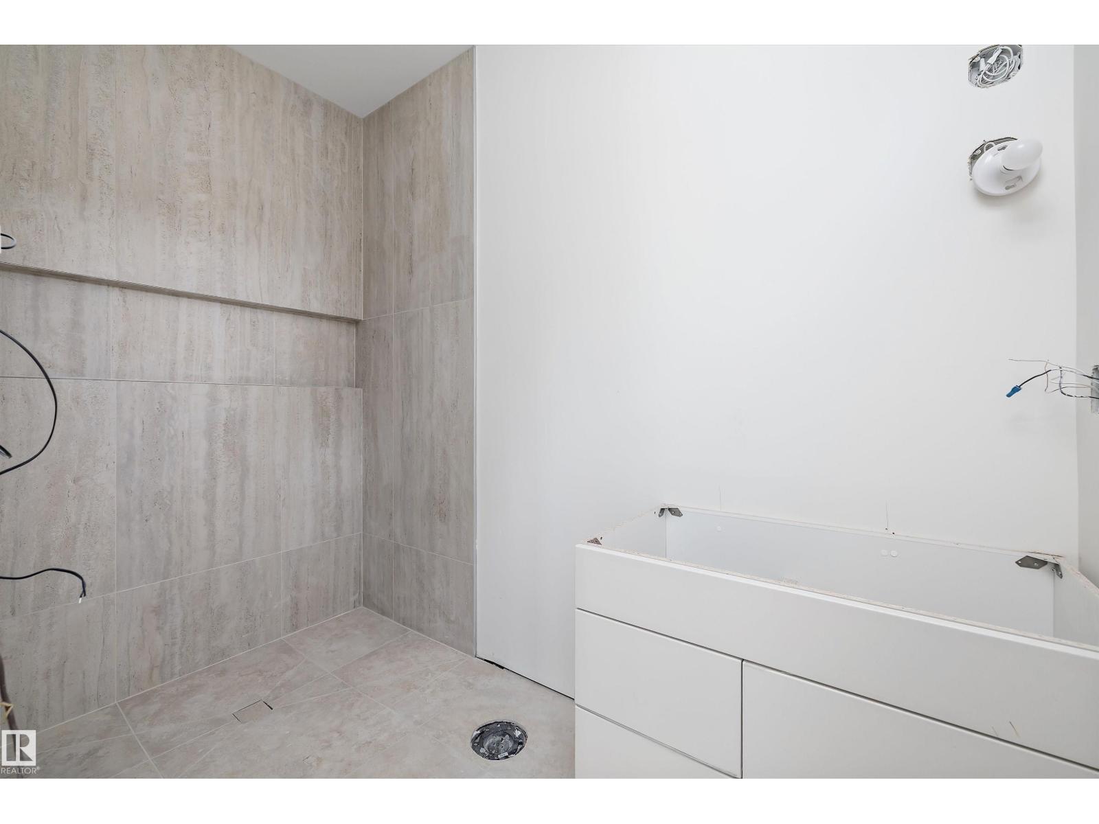 10223 130 ST NW - 44