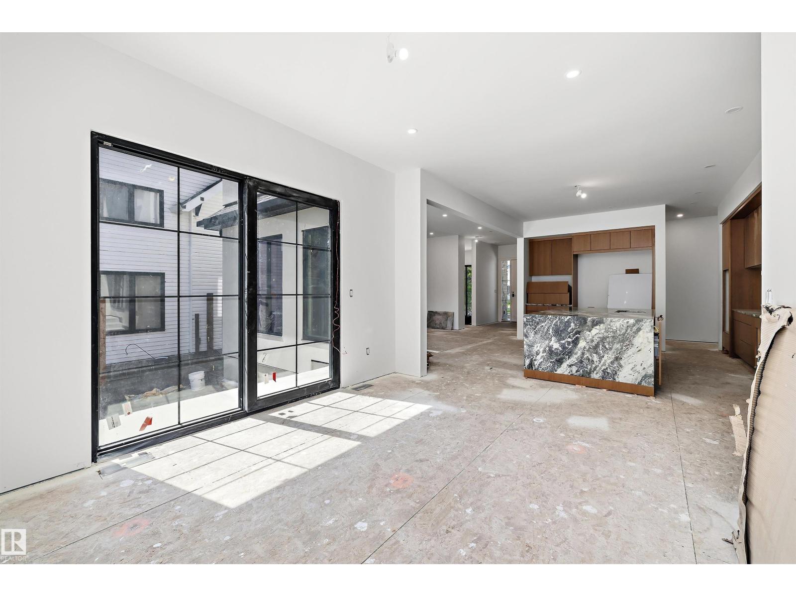 10223 130 ST NW - 23