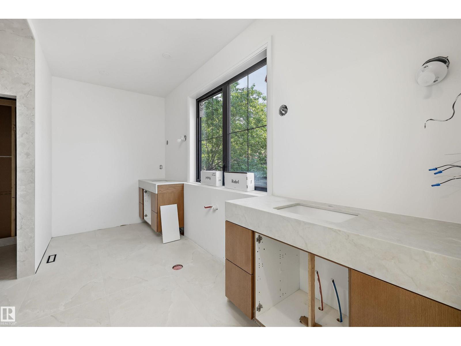 10223 130 ST NW - 51