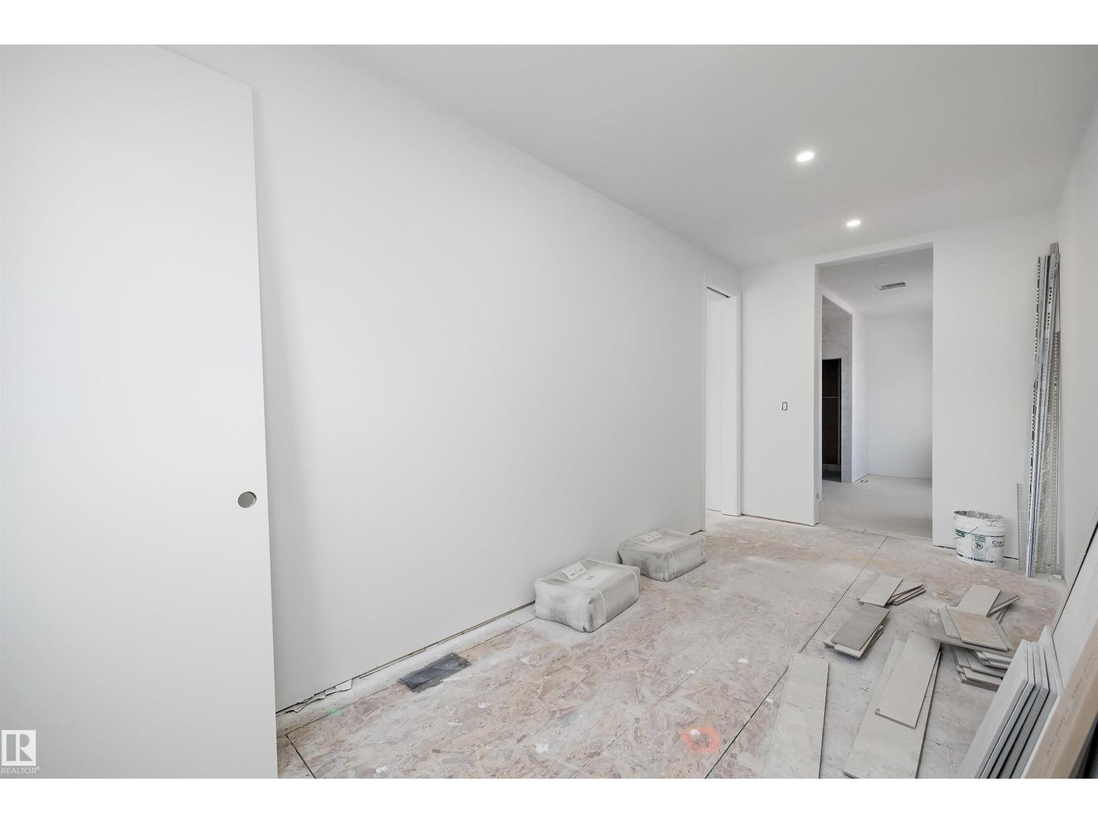 10223 130 ST NW - 50