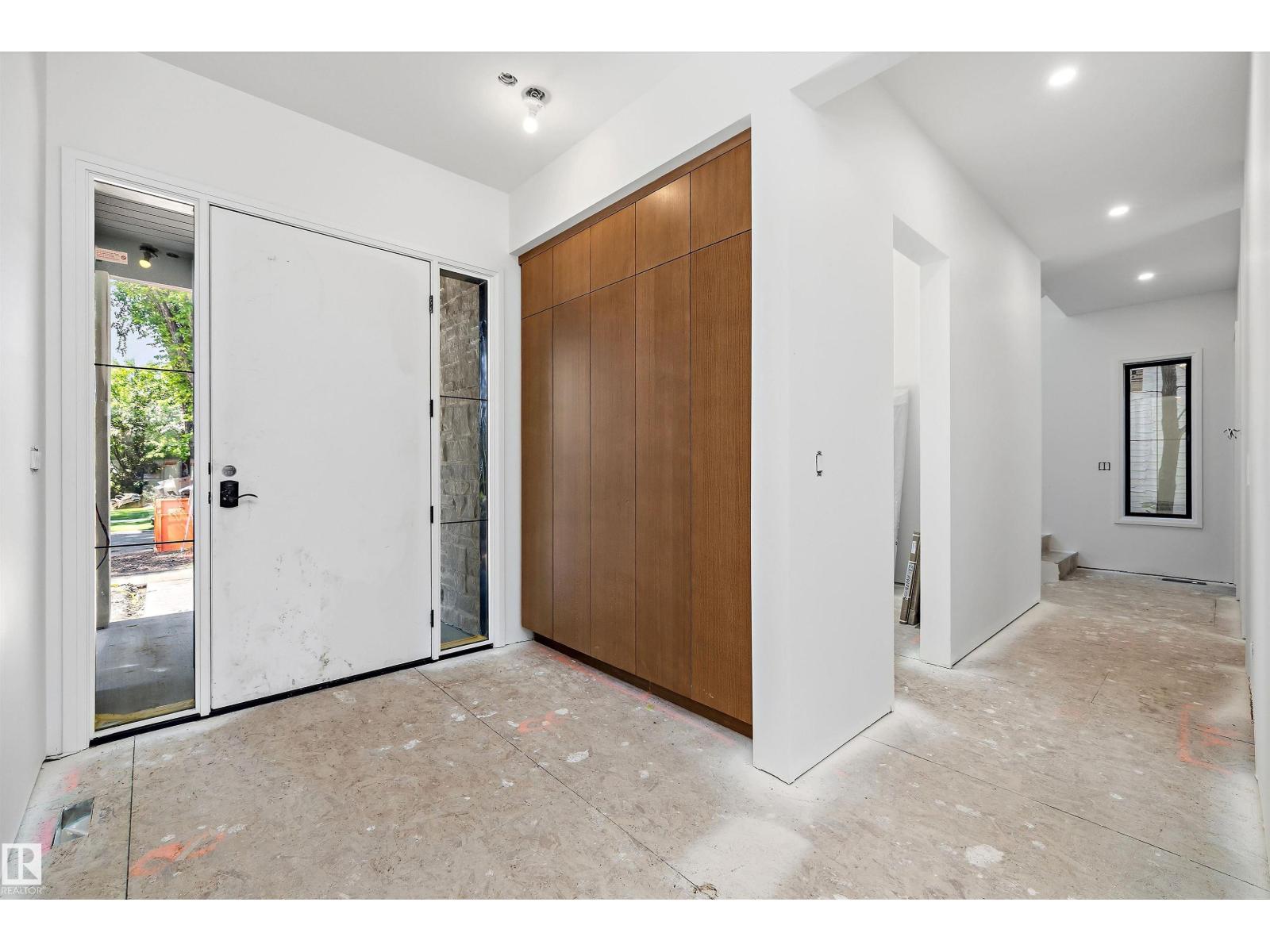 10223 130 ST NW - 7
