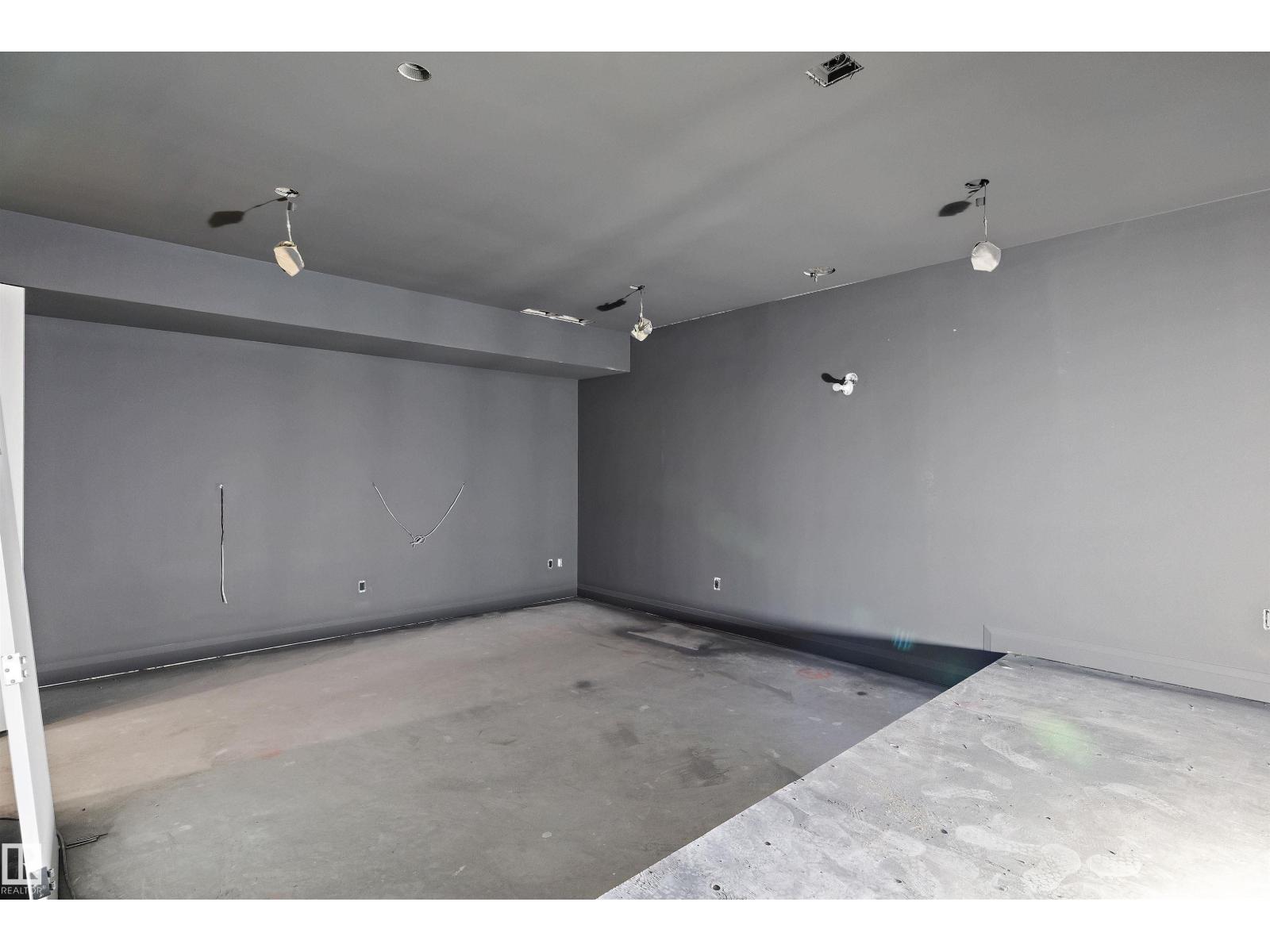 10223 130 ST NW - 72