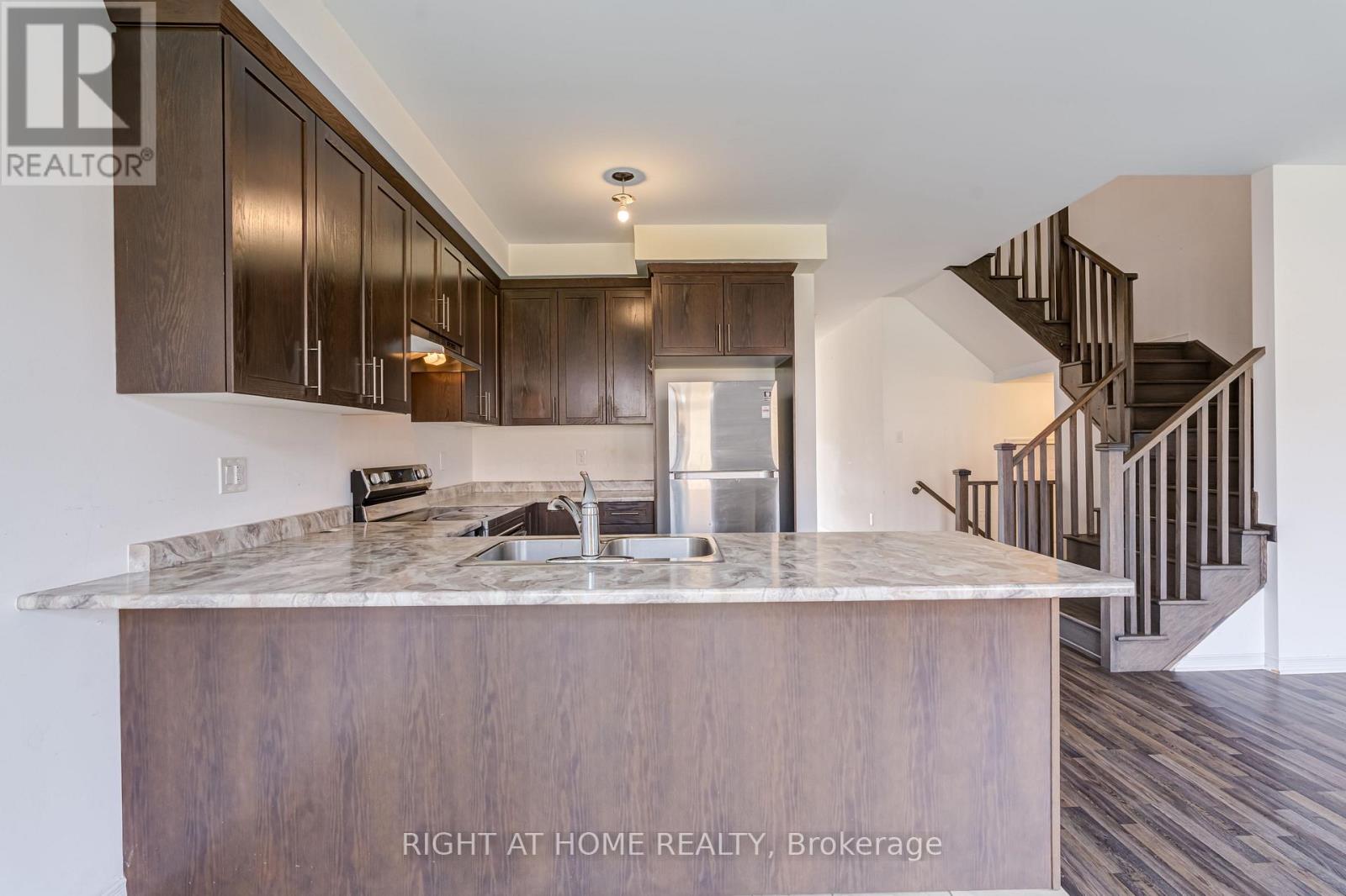 9 BAILEY STREET - 14