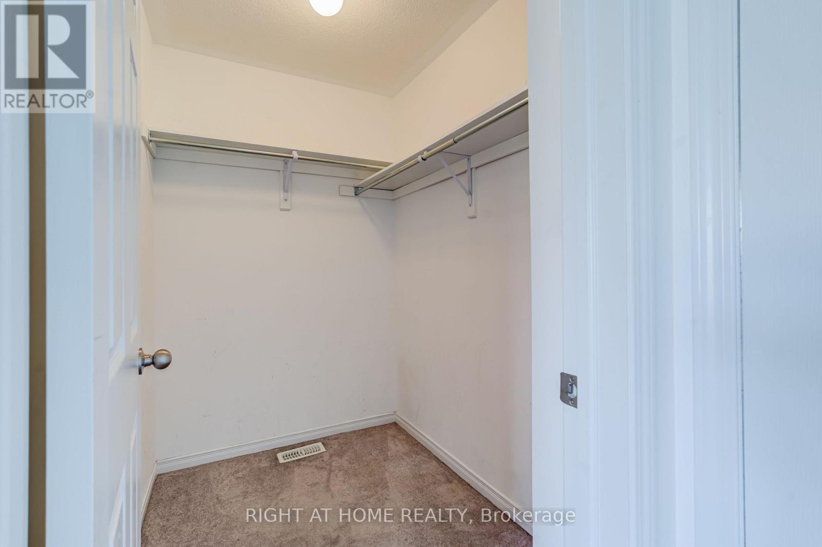 9 BAILEY STREET - 26