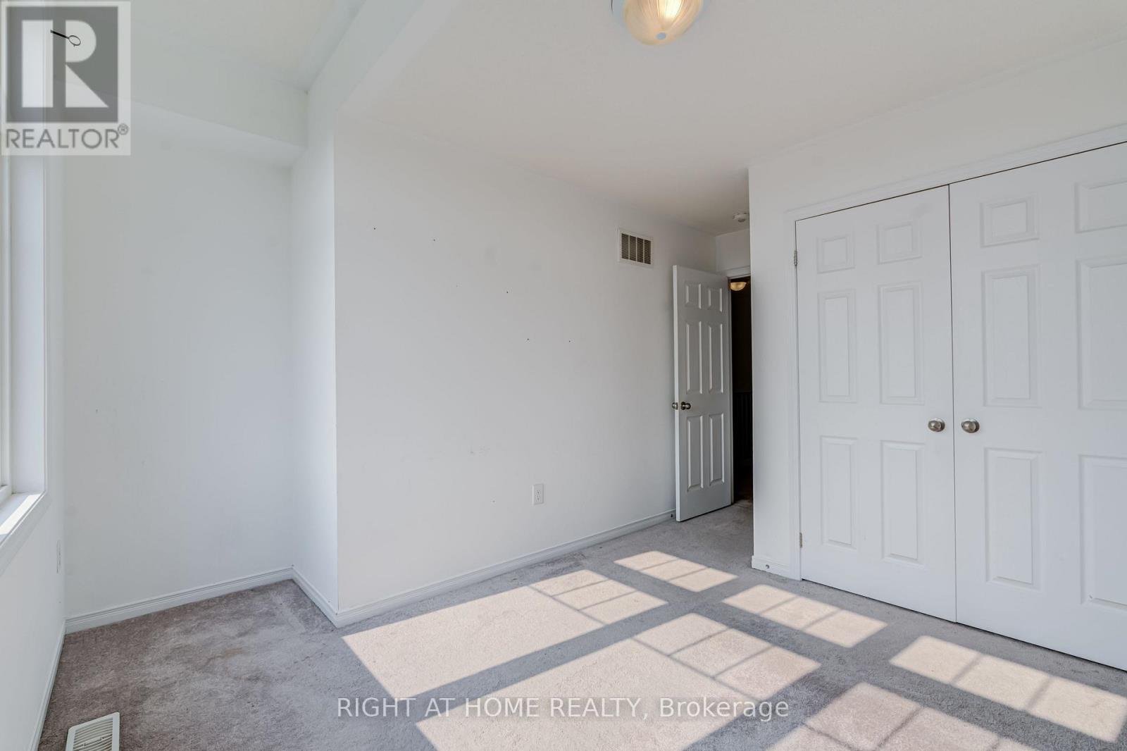 9 BAILEY STREET - 30