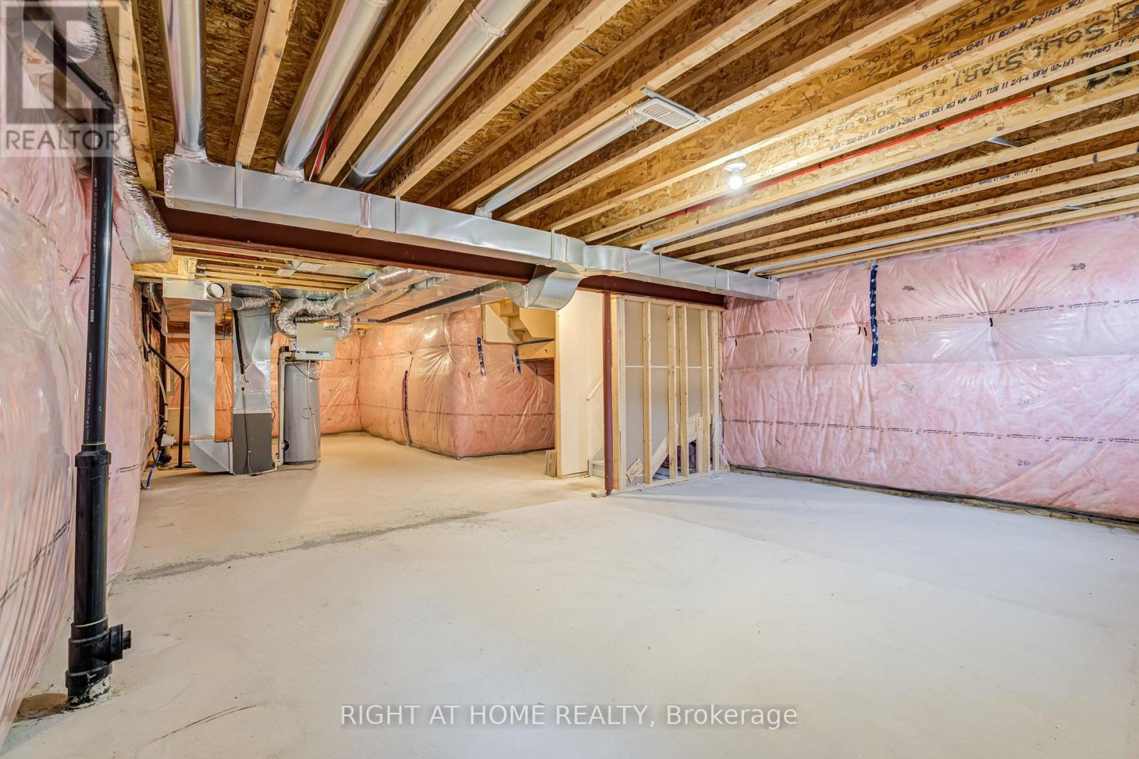 9 BAILEY STREET - 32