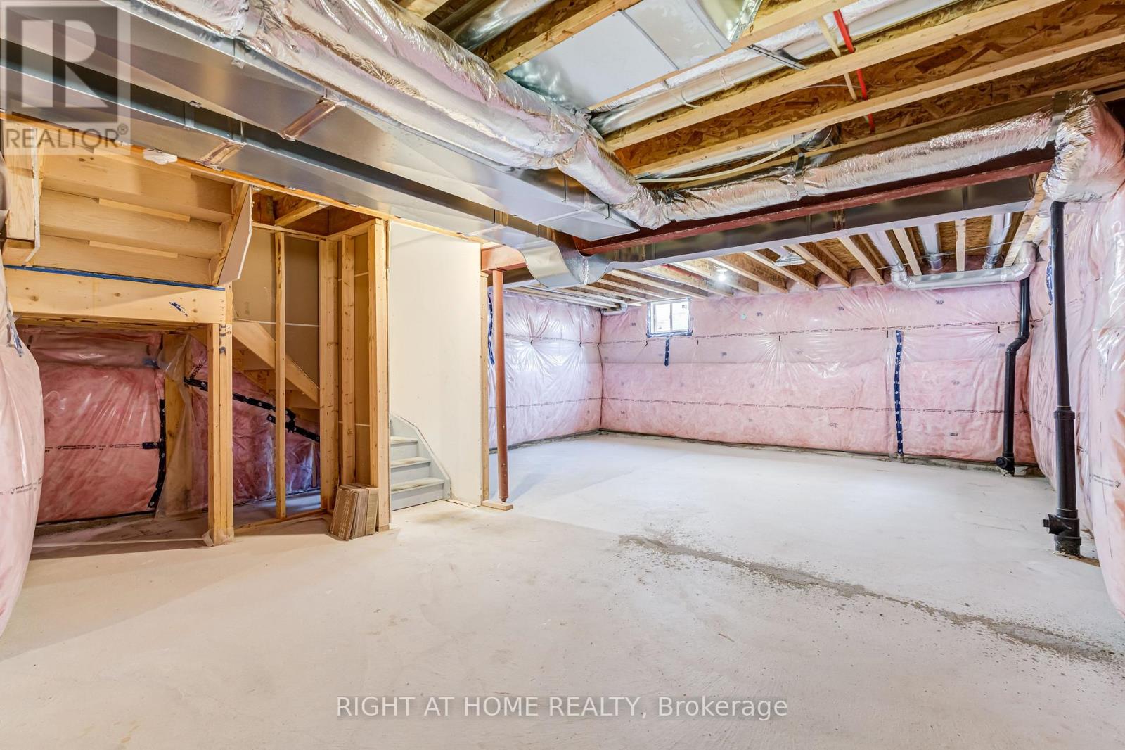 9 BAILEY STREET - 33