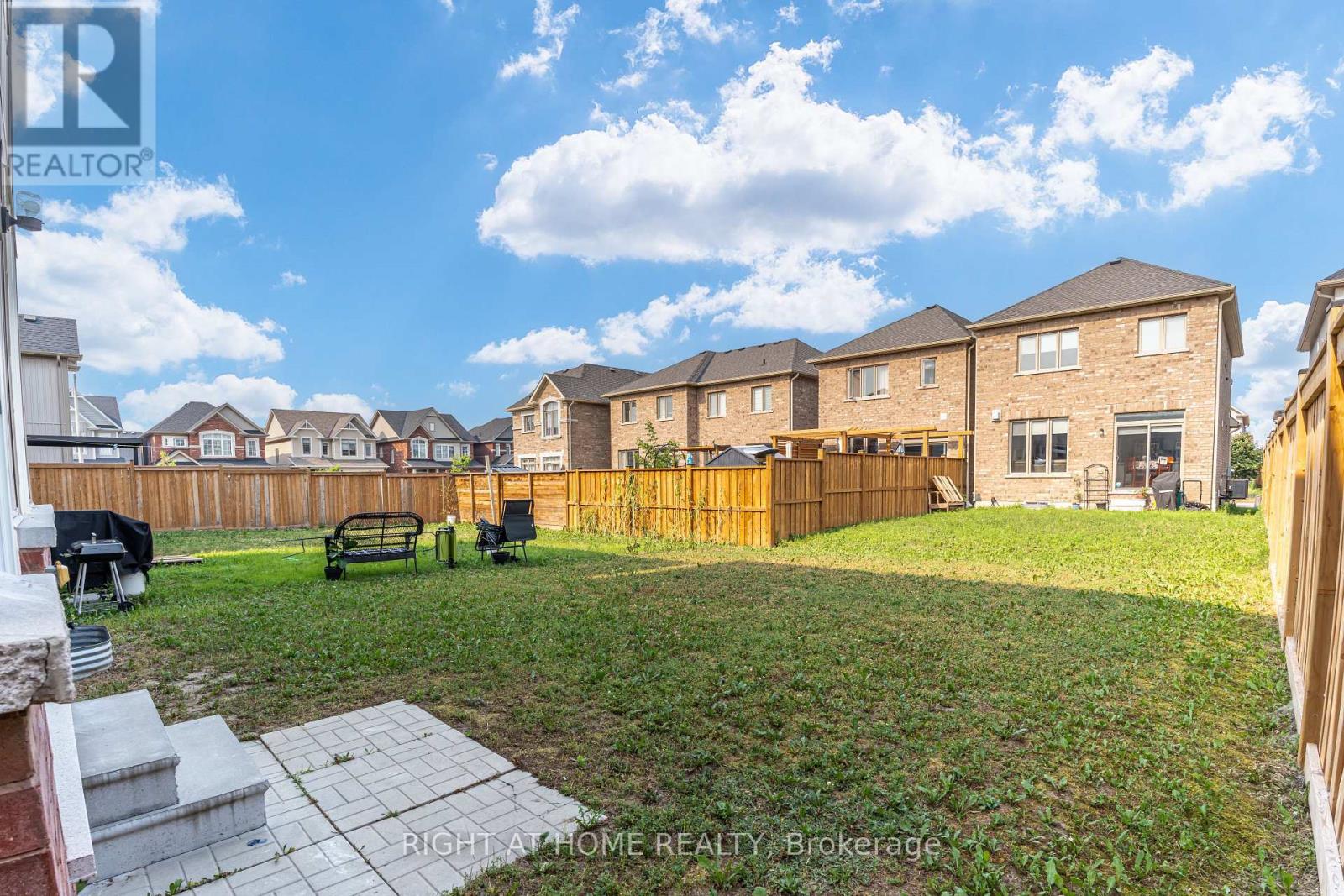 9 BAILEY STREET - 36