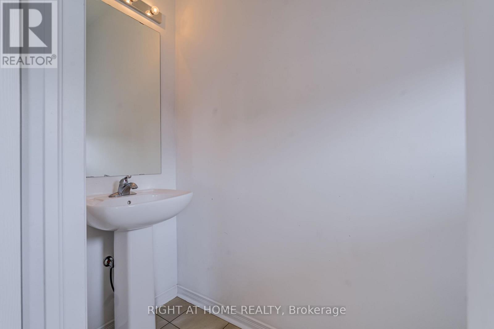9 BAILEY STREET - 6