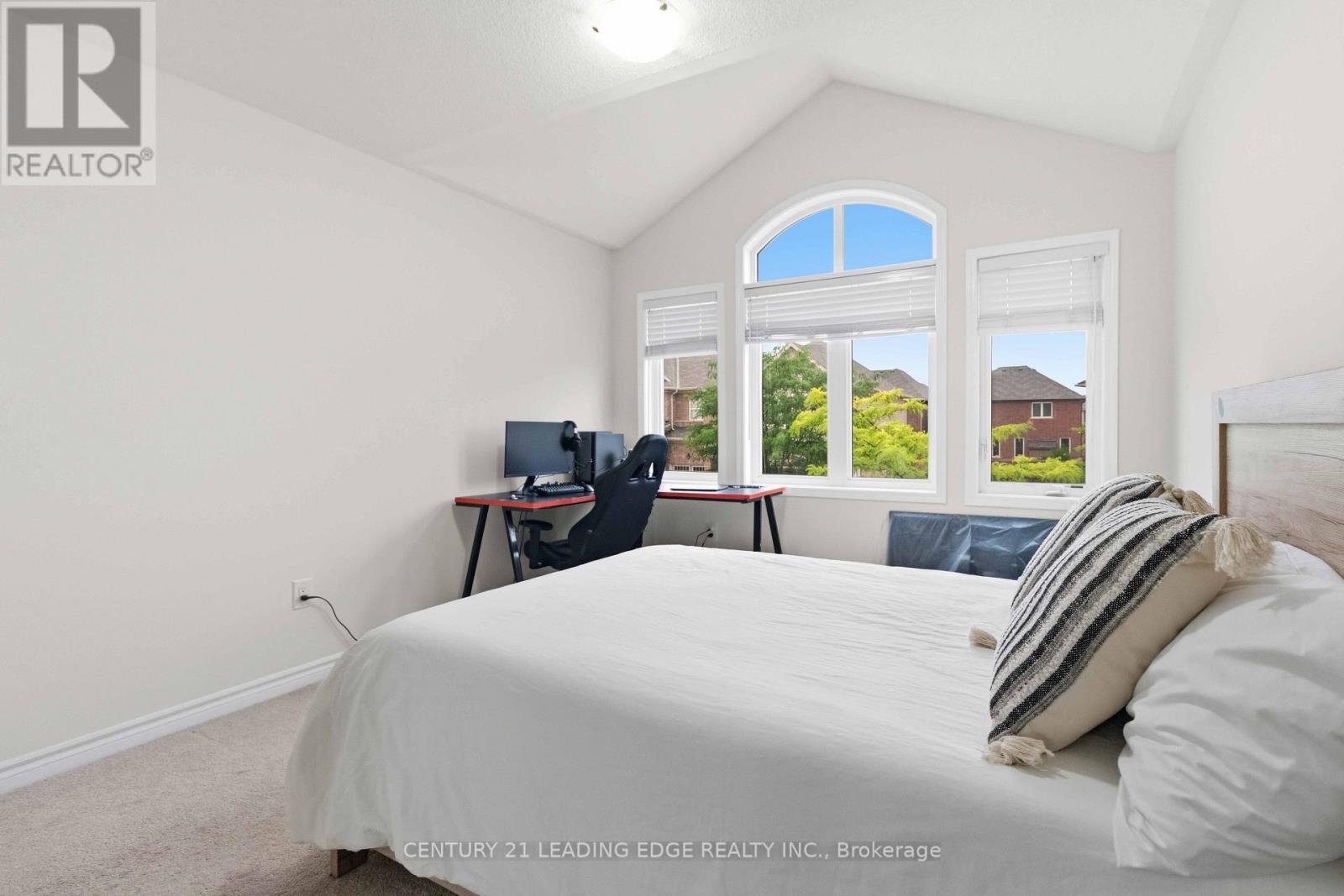 3 VOLNER ROAD - 28