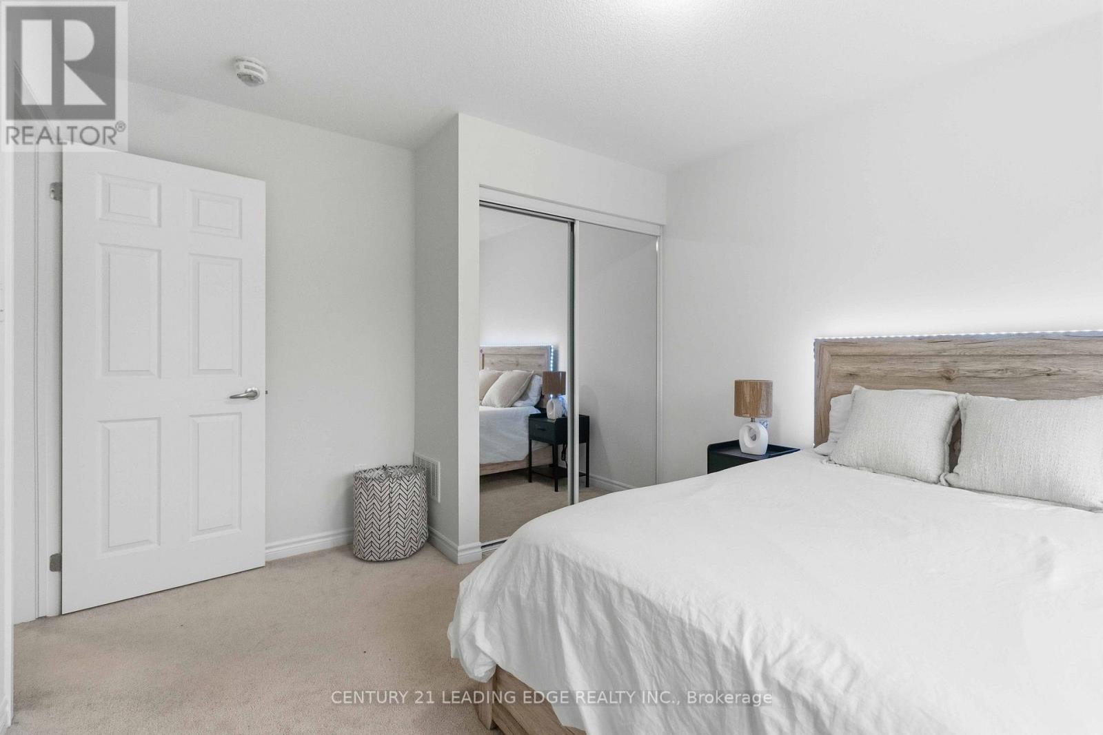 3 VOLNER ROAD - 32