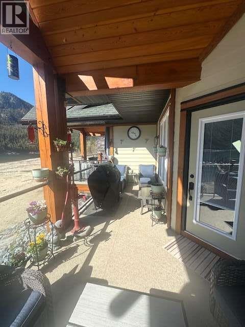 #315 5570 Broadwater Road - 41