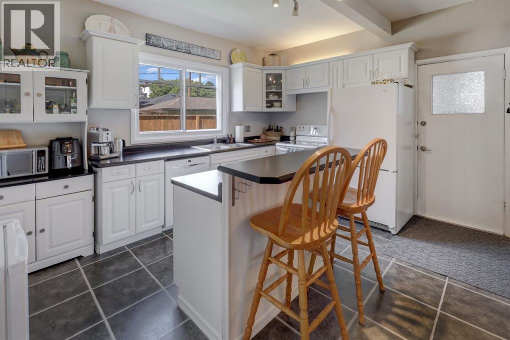 508 9 Street NE - 10