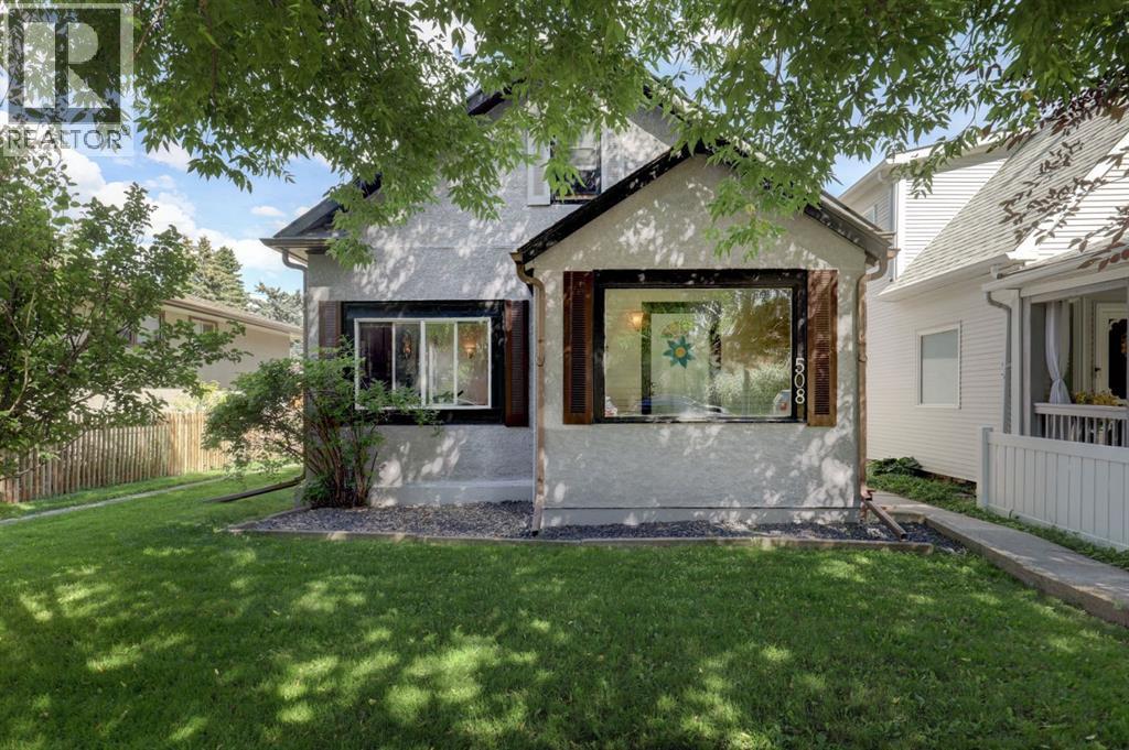 508 9 Street NE - 1