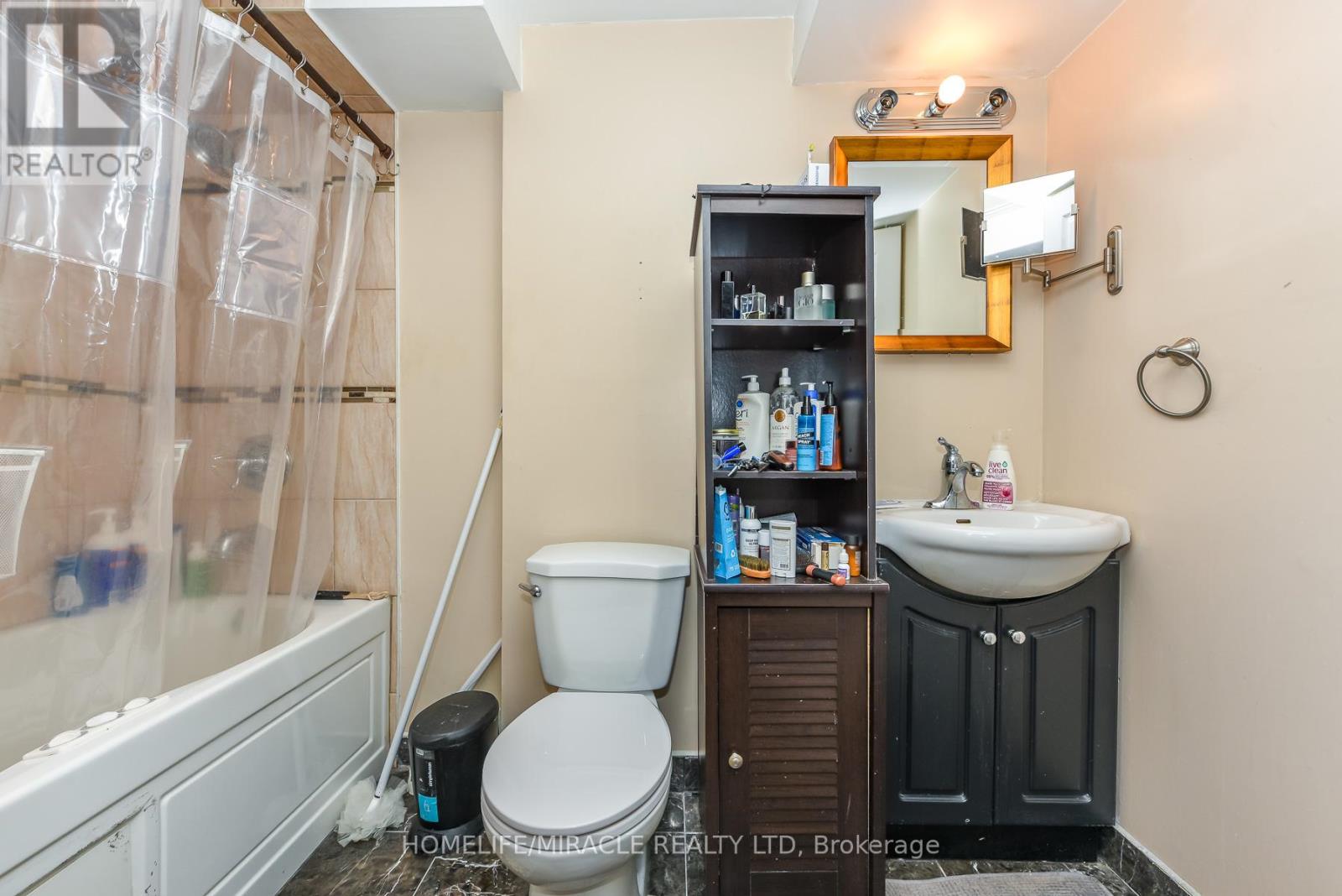 23 ROUNDSTONE DRIVE - 41