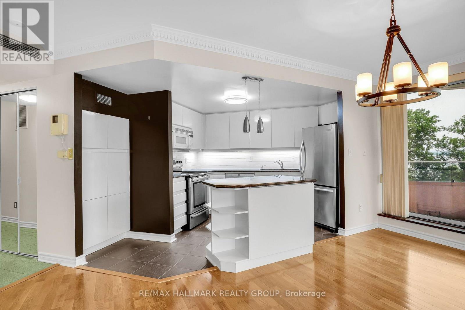 #502 3105 CARLING AVENUE - 9