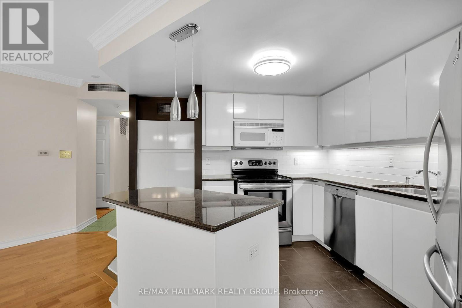 #502 3105 CARLING AVENUE - 11