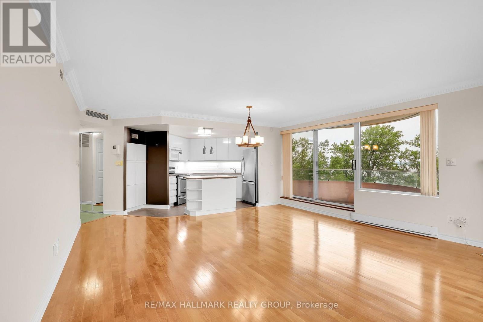 #502 3105 CARLING AVENUE - 8