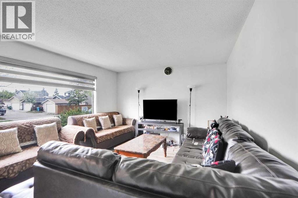 168 Castlebrook Drive NE - 9