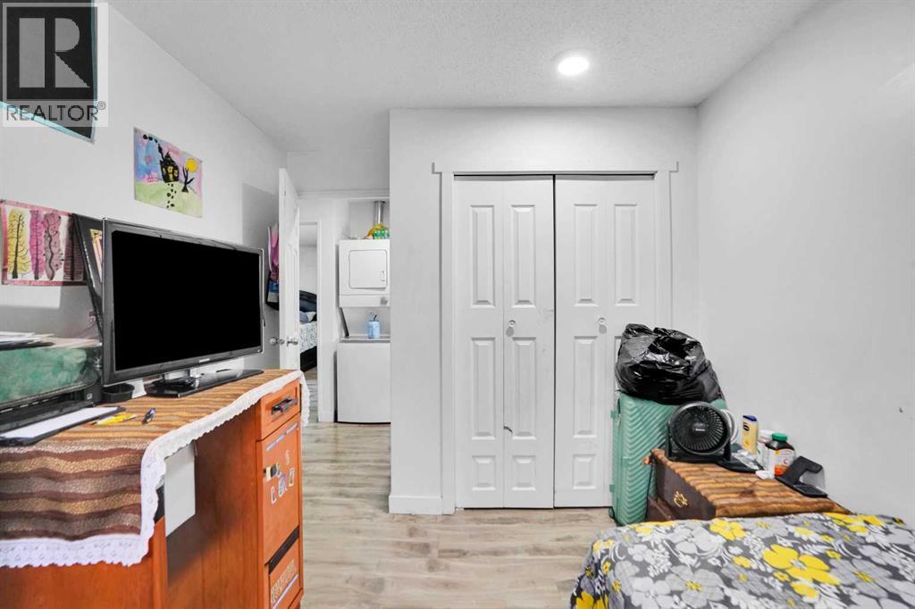 168 Castlebrook Drive NE - 26