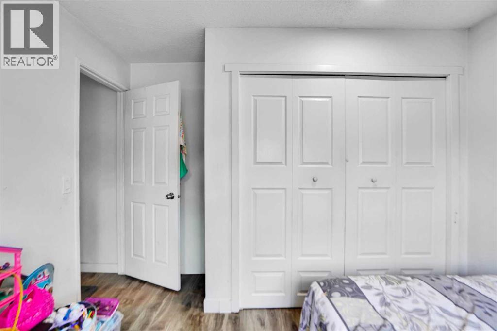 168 Castlebrook Drive NE - 23