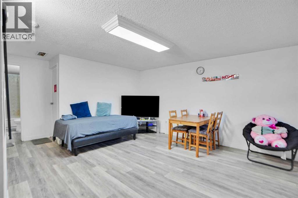 168 Castlebrook Drive NE - 28