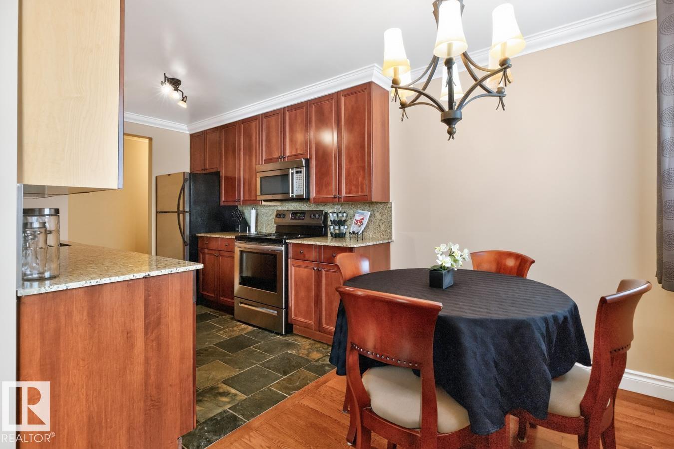 #206 10745 83 AV NW - 13