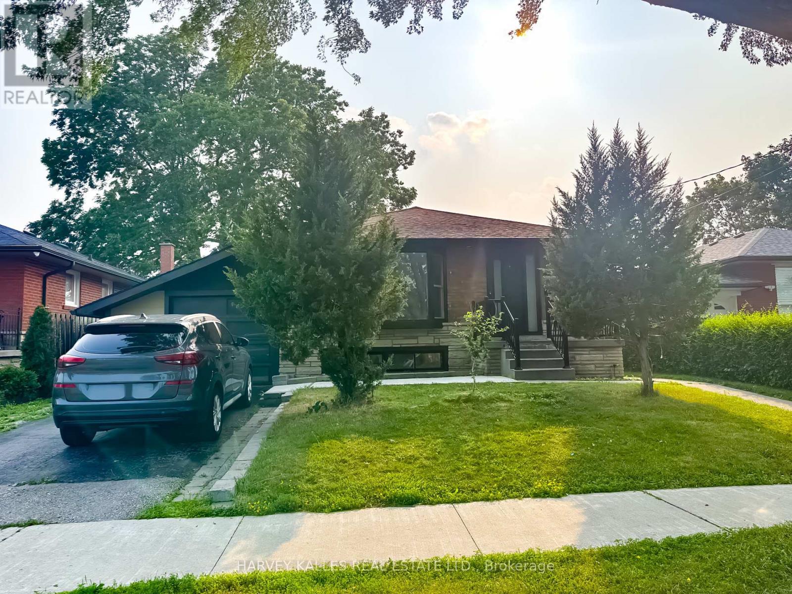 Photo of 56 Marcos Boulevard