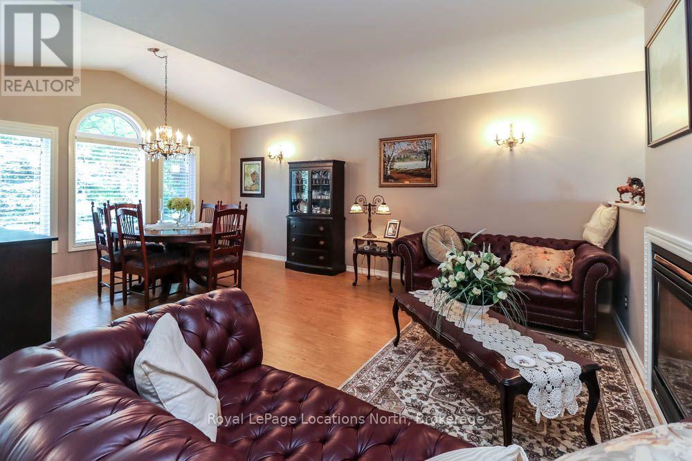33 BIRCHWOOD TRAIL - 19