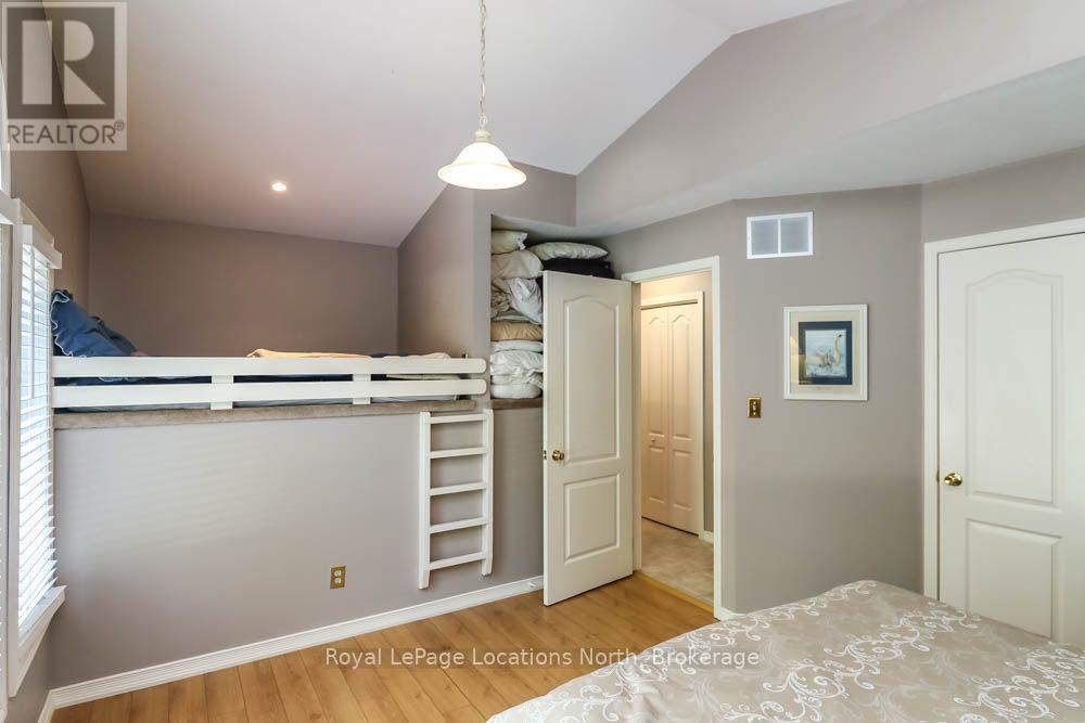 33 BIRCHWOOD TRAIL - 25