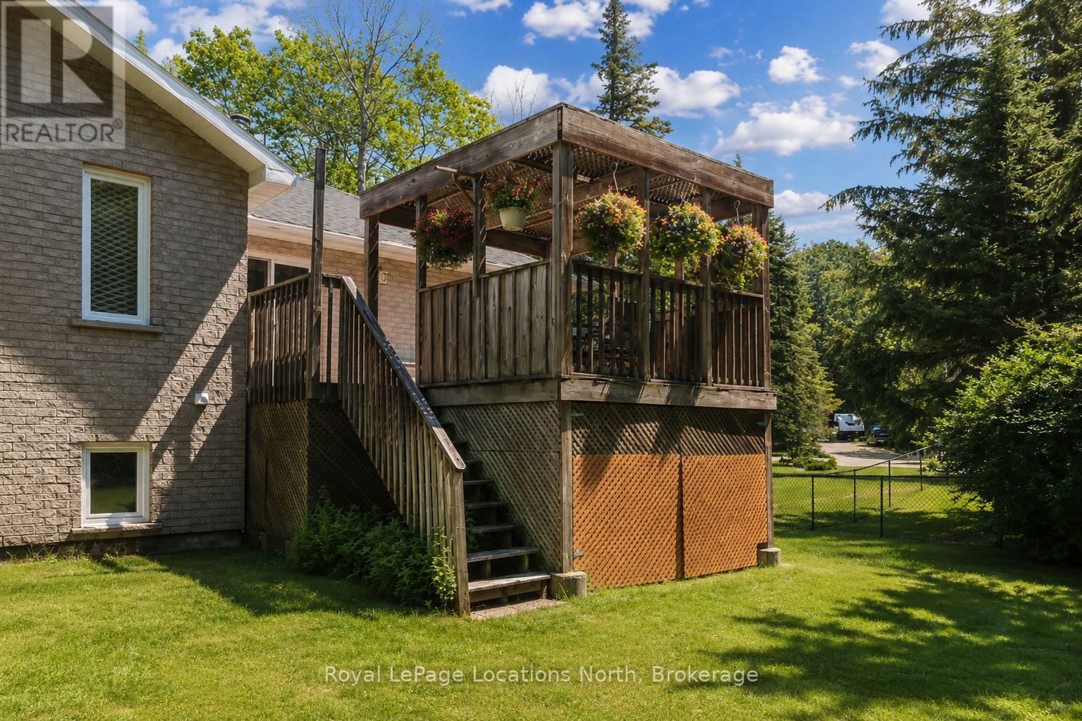 33 BIRCHWOOD TRAIL - 40
