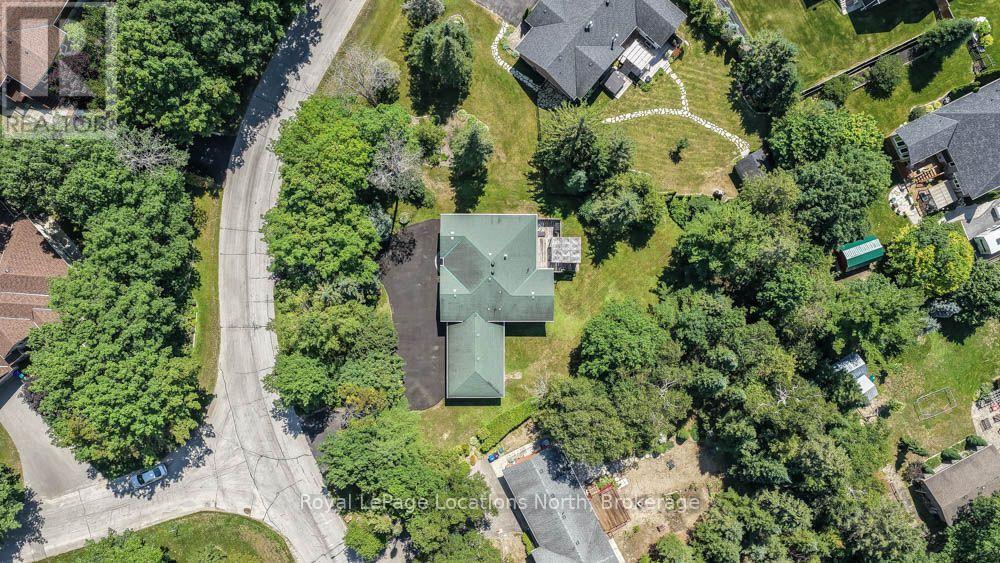 33 BIRCHWOOD TRAIL - 46