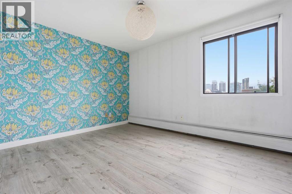 #405 523 15 Avenue SW - 15