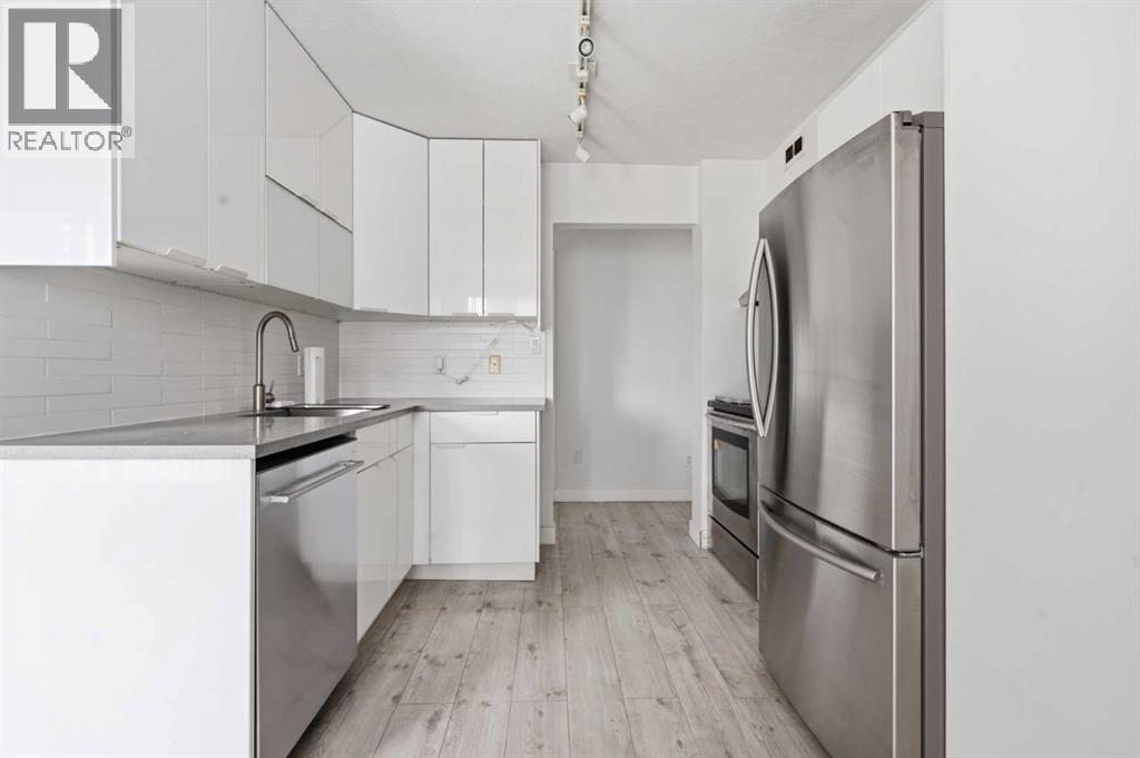 #405 523 15 Avenue SW - 3