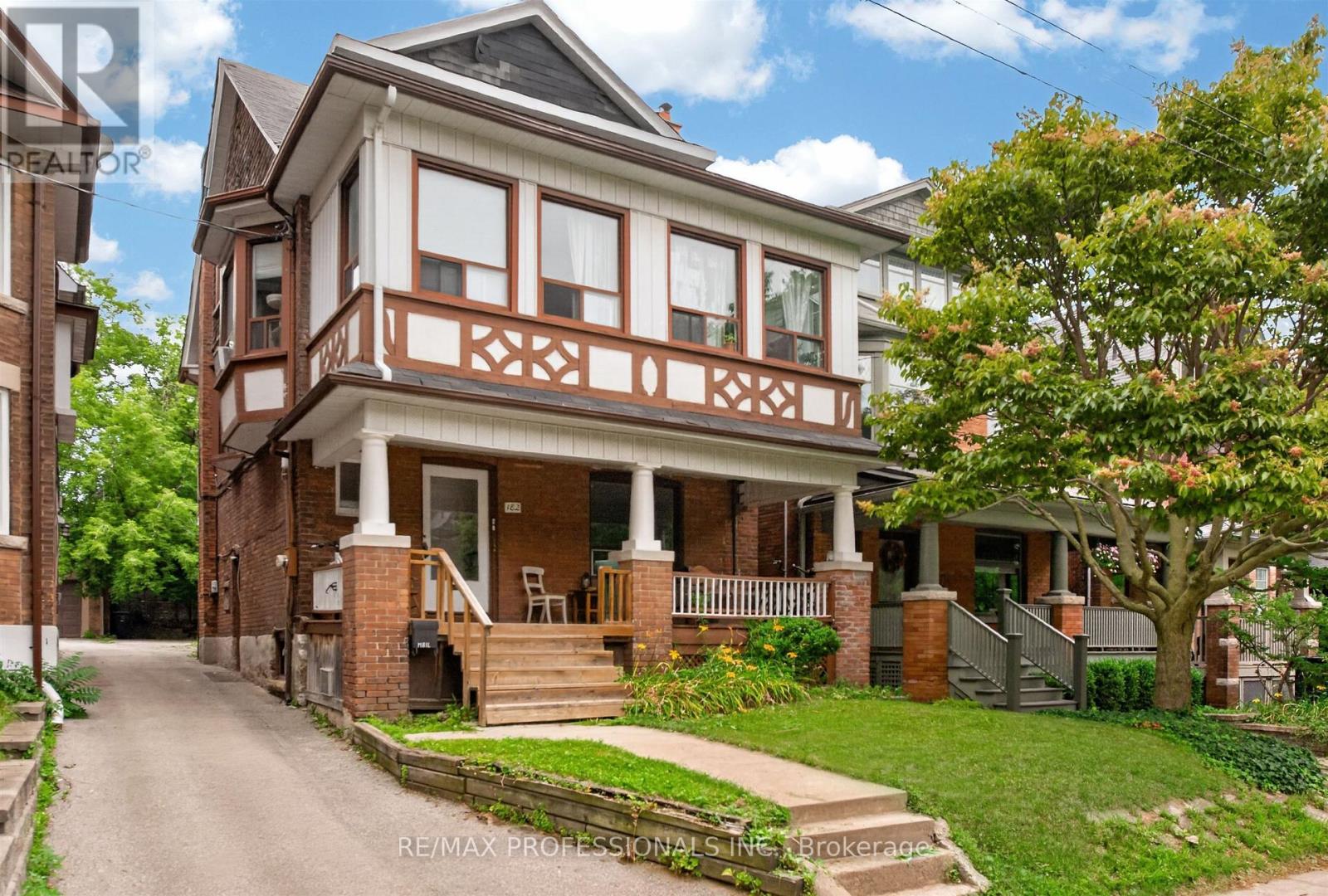 182 Geoffrey Street
