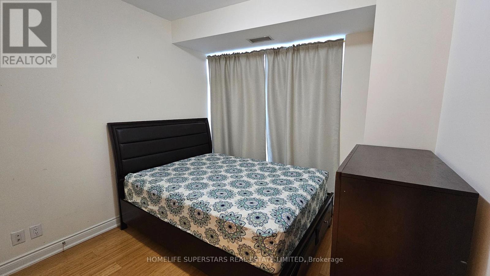 #302 205 LAKESHORE ROAD W - 29