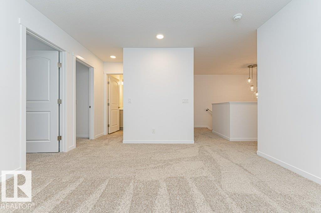 6276 180 AV NW - 18