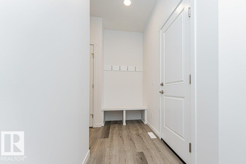 6276 180 AV NW - 23