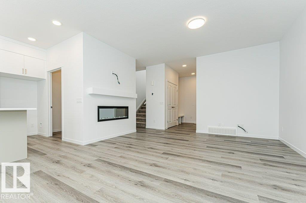 6276 180 AV NW - 13