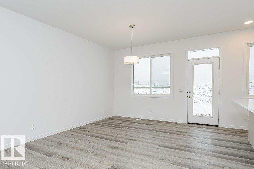 6276 180 AV NW - 8