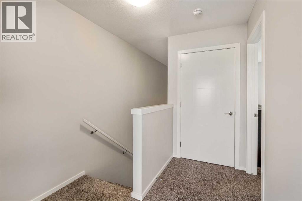 #4 414 Highlands Boulevard W - 15