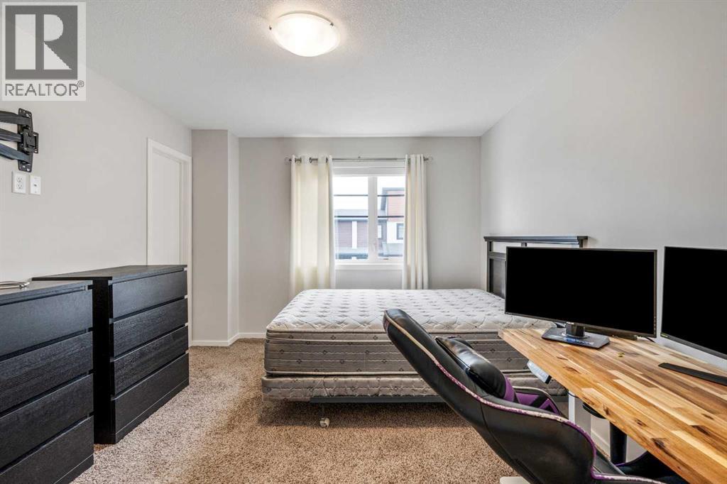 #4 414 Highlands Boulevard W - 21