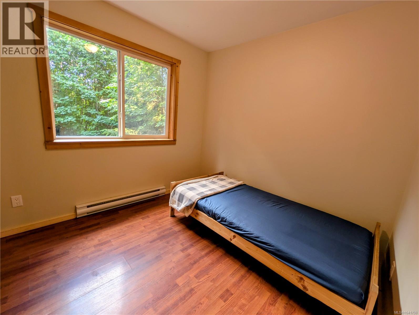 1018 Bertha Ave - 17