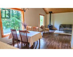 1018 Bertha Ave, Gabriola Island, BC V0R1X3 Photo 13