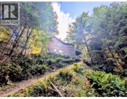 1018 Bertha Ave, Gabriola Island, BC V0R1X3 Photo 24