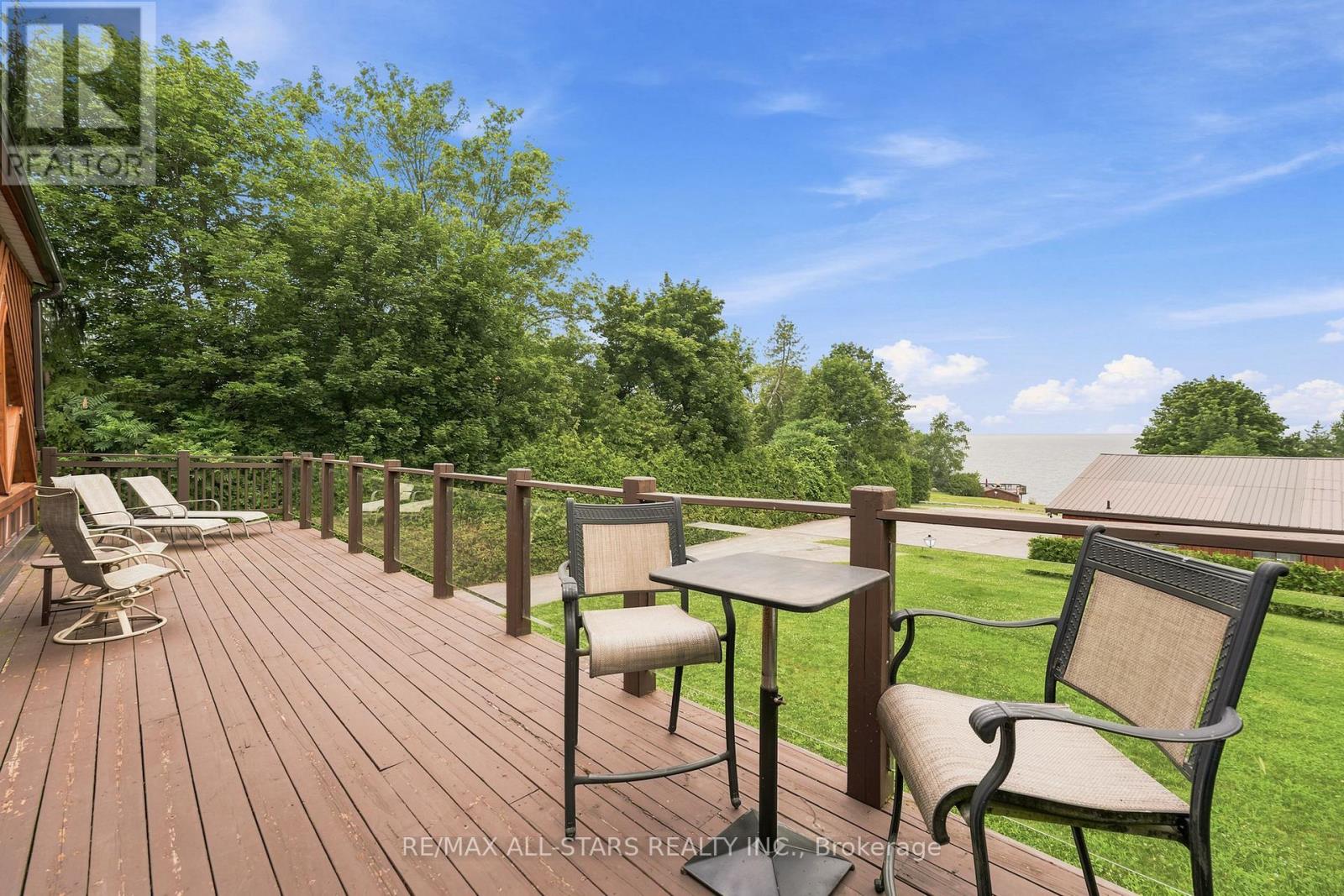 664 LAKE DRIVE N - 30